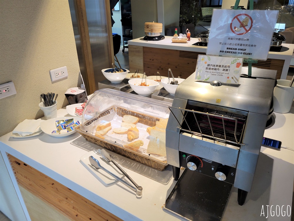 2026高雄住宿 樹屋旅店 早餐、游泳池、停車場、雙人房 高雄飯店