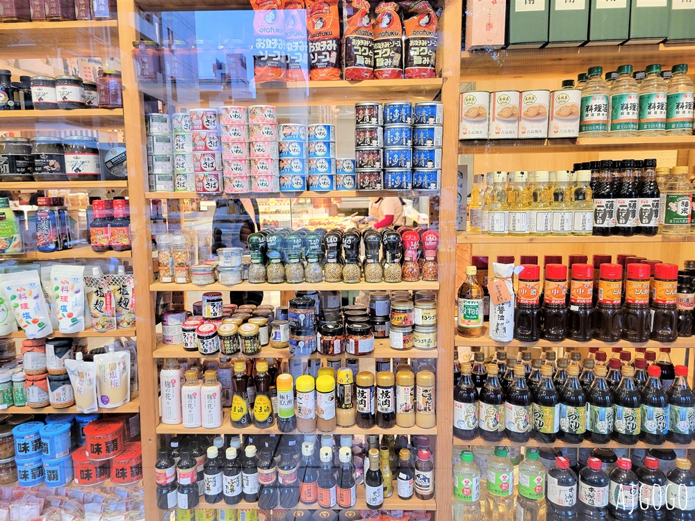 高雄美食 平凡五金行四維店 進口肉品海鮮超市 免費代煮服務 味噌火鍋好吃