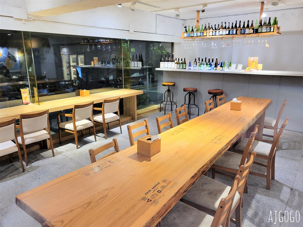 高雄美食 平凡五金行四維店 進口肉品海鮮超市 免費代煮服務 味噌火鍋好吃