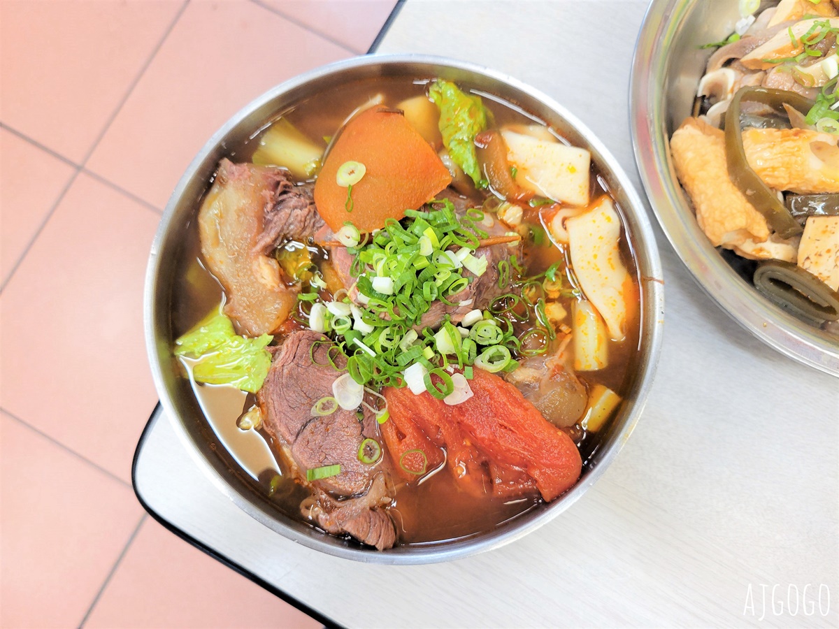 士林美食 王艇長酢醬麵 士林人氣牛肉麵店 小菜搭辣油好吃 台北美食推薦 @AJ的旅行地圖