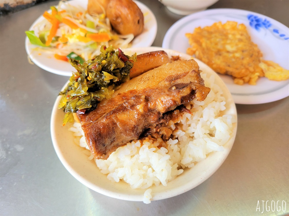 彰化美食 陽光老店爌肉飯 彰化二林市場裡的人氣小吃 肥肉好嫩