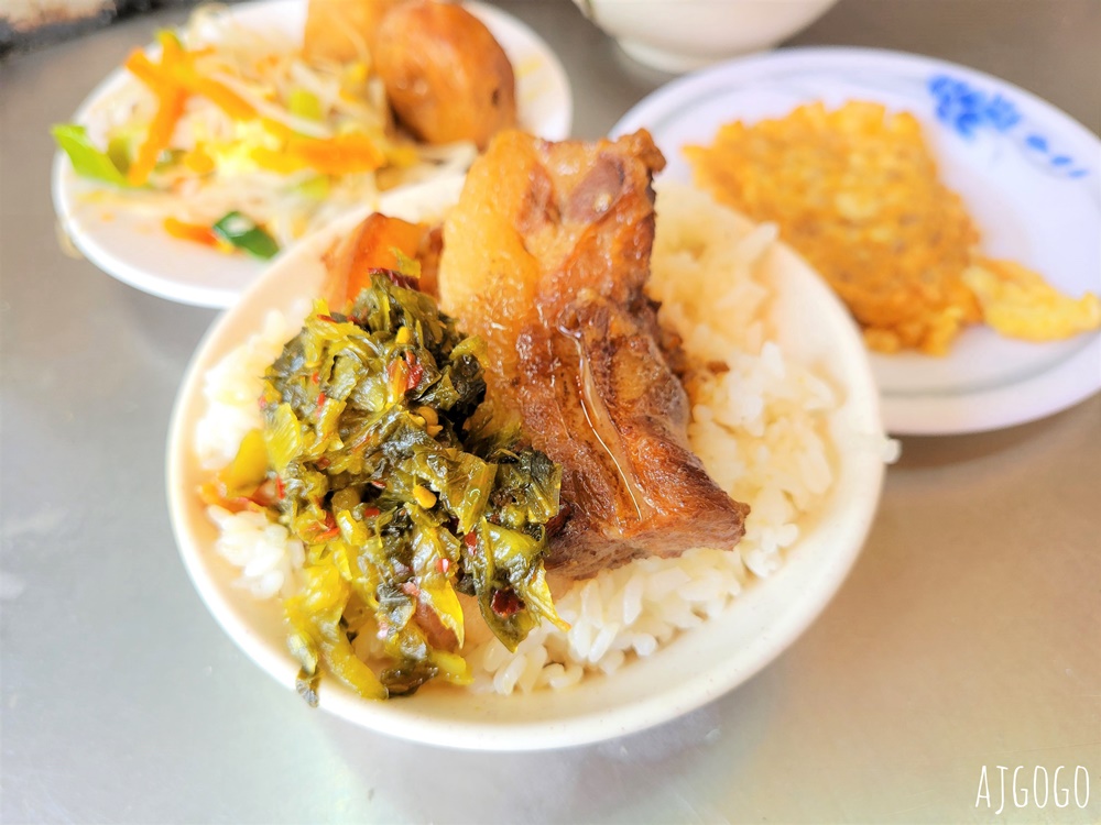 彰化美食 陽光老店爌肉飯 彰化二林市場裡的人氣小吃 肥肉好嫩