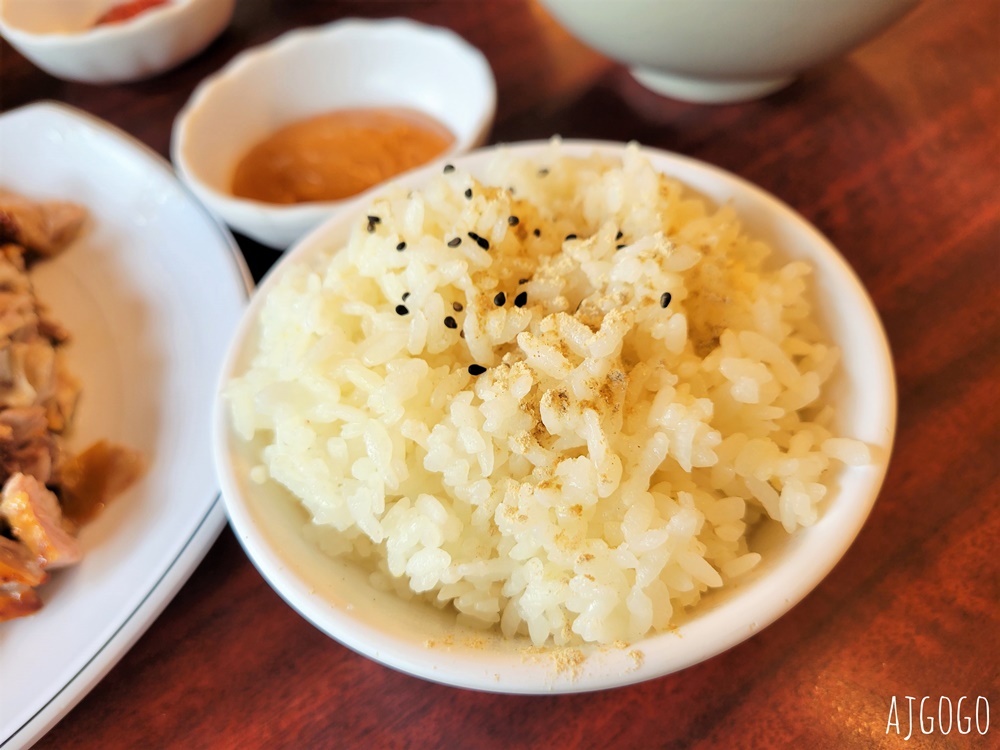 林口美食 金棧鵝肉店 煙燻鵝肉、麻辣鴨血臭豆腐好吃