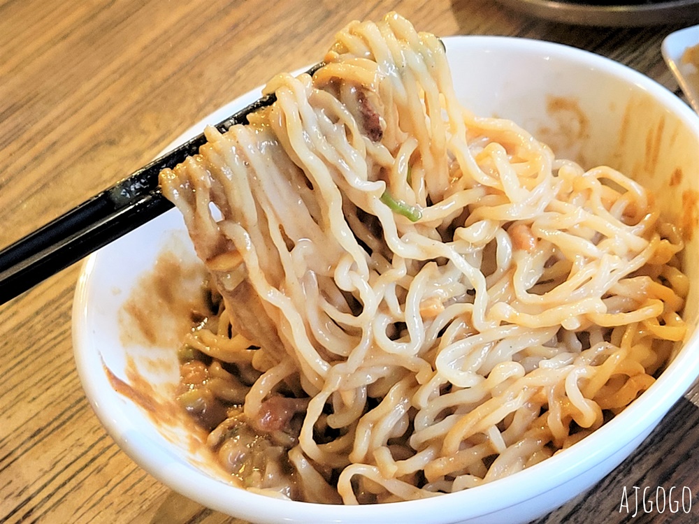 三峽美食 東道飲食亭 三峽老街古早味排骨飯、麻醬乾麵好吃