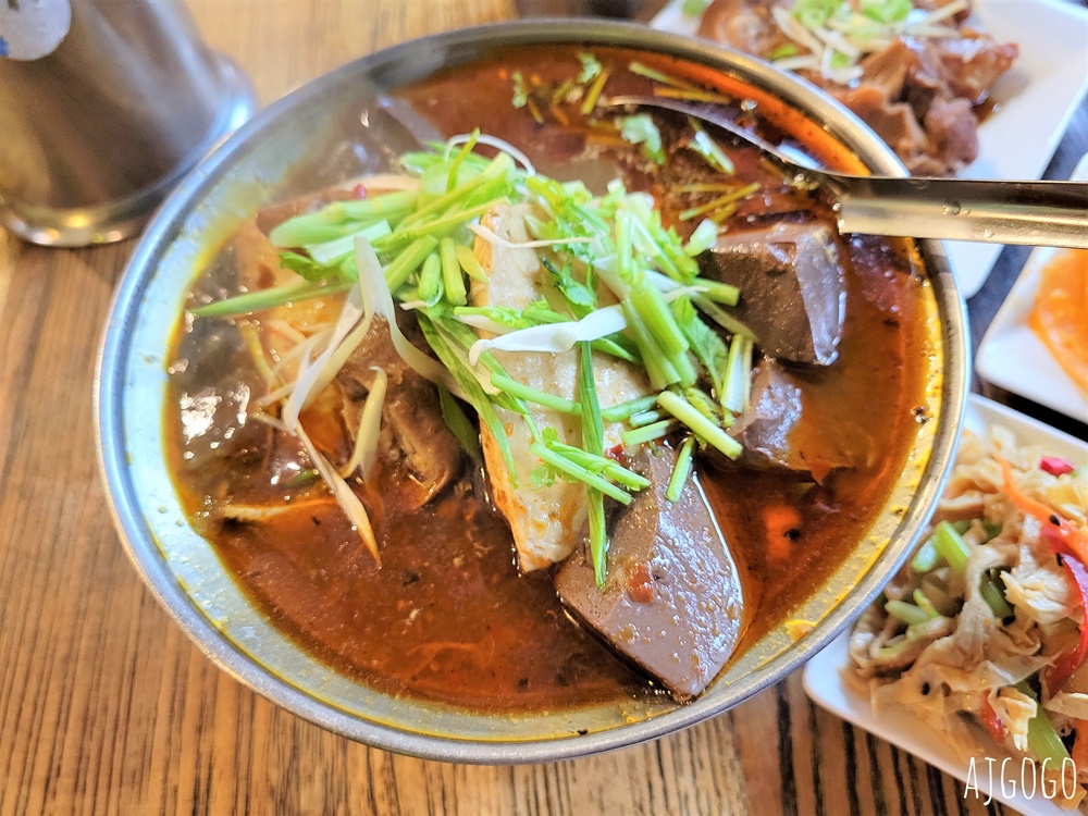 三峽美食 東道飲食亭 三峽老街古早味排骨飯、麻醬乾麵好吃