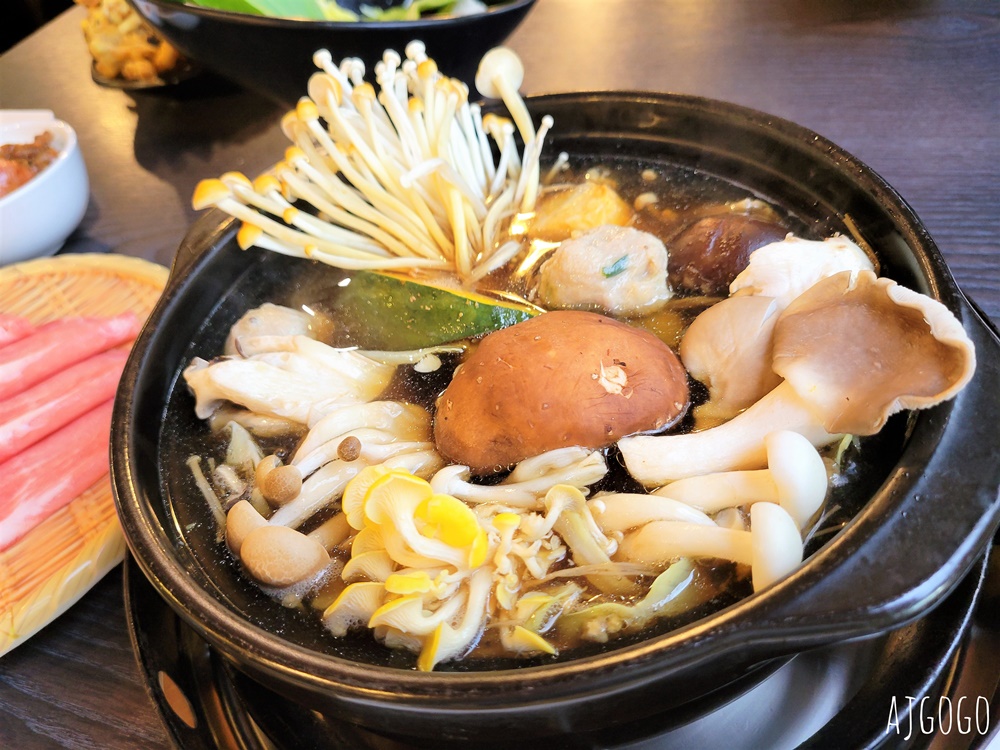2026台中美食 菇神新社店 米其林必比登推薦餐廳 菇菇土雞鍋、三杯猴頭菇好吃