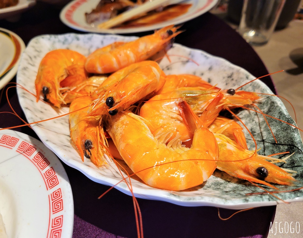 台北美食 中和金世界餐廳 88道料理中式料理 熱炒吃到飽 有喝喜酒的感覺 台北美食 中和金世界餐廳 88道料理中式料理 熱炒吃到飽 有喝喜酒的感覺