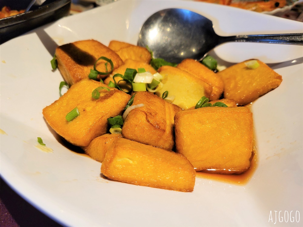 台北美食 中和金世界餐廳 88道料理中式料理 熱炒吃到飽 有喝喜酒的感覺