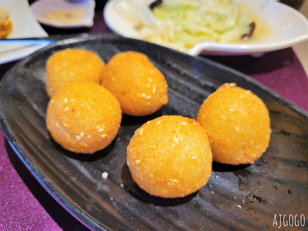 台北美食 中和金世界餐廳 88道料理中式料理 熱炒吃到飽 有喝喜酒的感覺