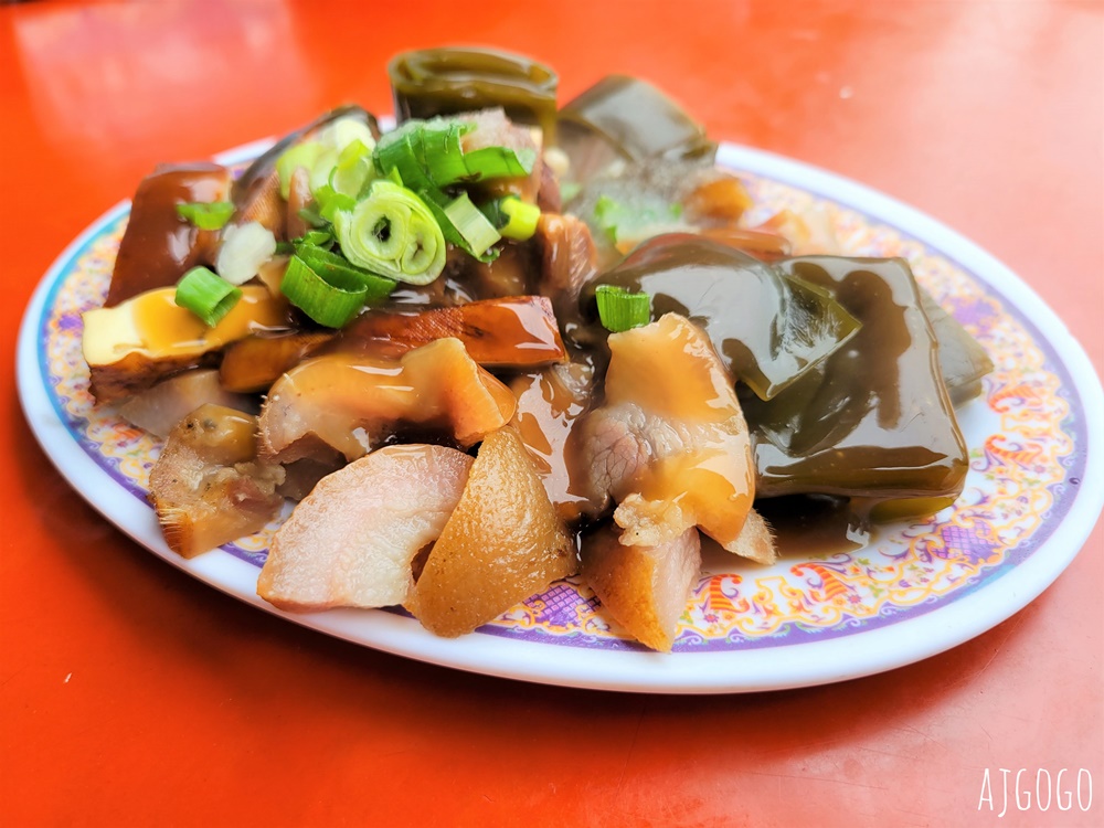東港美食 阿娥飯湯 東港代表庶民小吃 鮮美海鮮湯頭最對味 黑白切也好吃