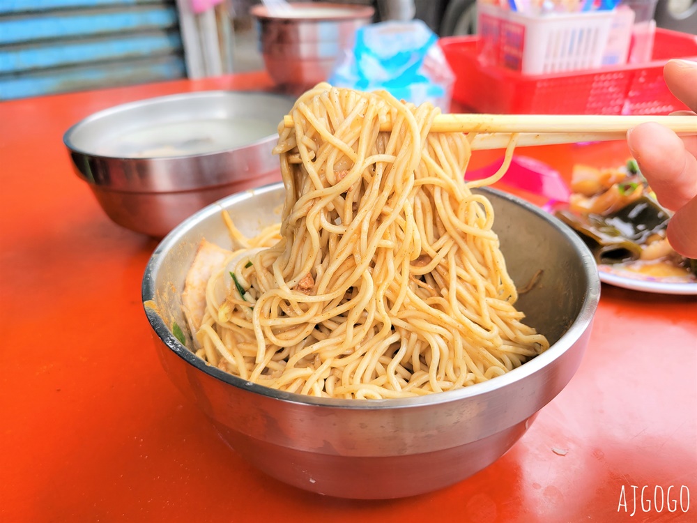 東港美食 阿娥飯湯 東港代表庶民小吃 鮮美海鮮湯頭最對味 黑白切也好吃