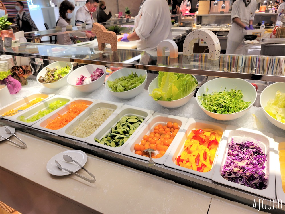 桃園美食 漢來海港桃園店 平日晚餐菜色 已改為 島語自助餐廳 品牌經營