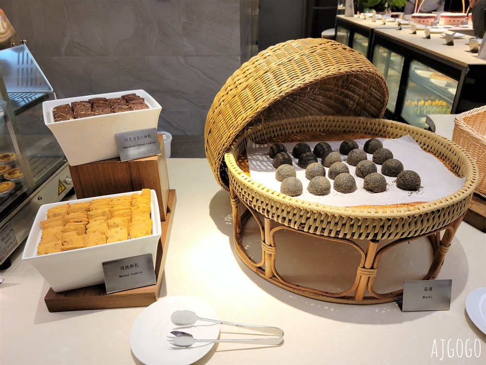 桃園美食 漢來海港桃園店 平日晚餐菜色 已改為 島語自助餐廳 品牌經營