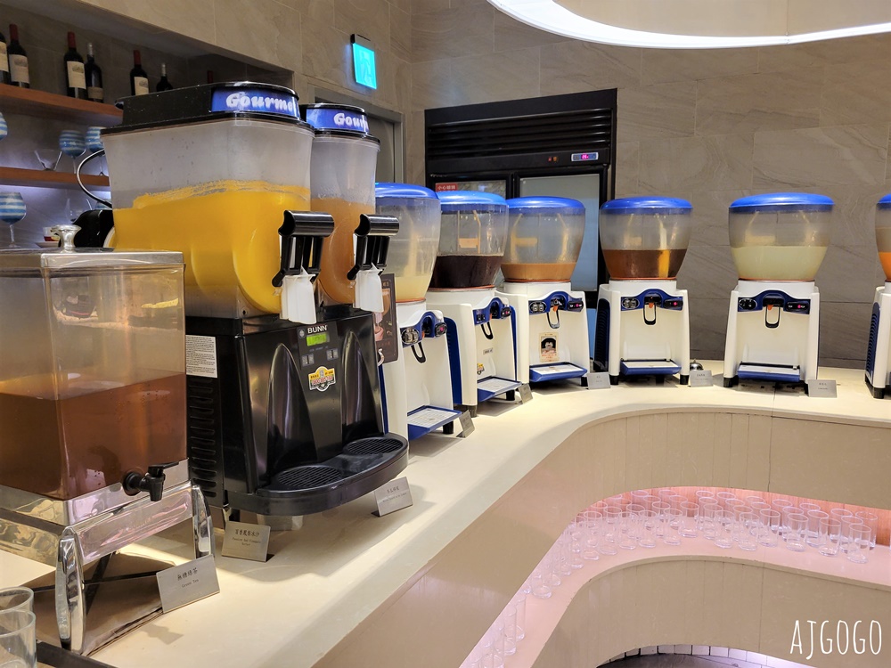 桃園美食 漢來海港桃園店 平日晚餐菜色 已改為 島語自助餐廳 品牌經營