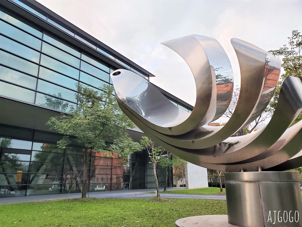 台中景點 亞洲大學現代美術館 安藤忠雄在台灣首座建築作品 清水模美術館