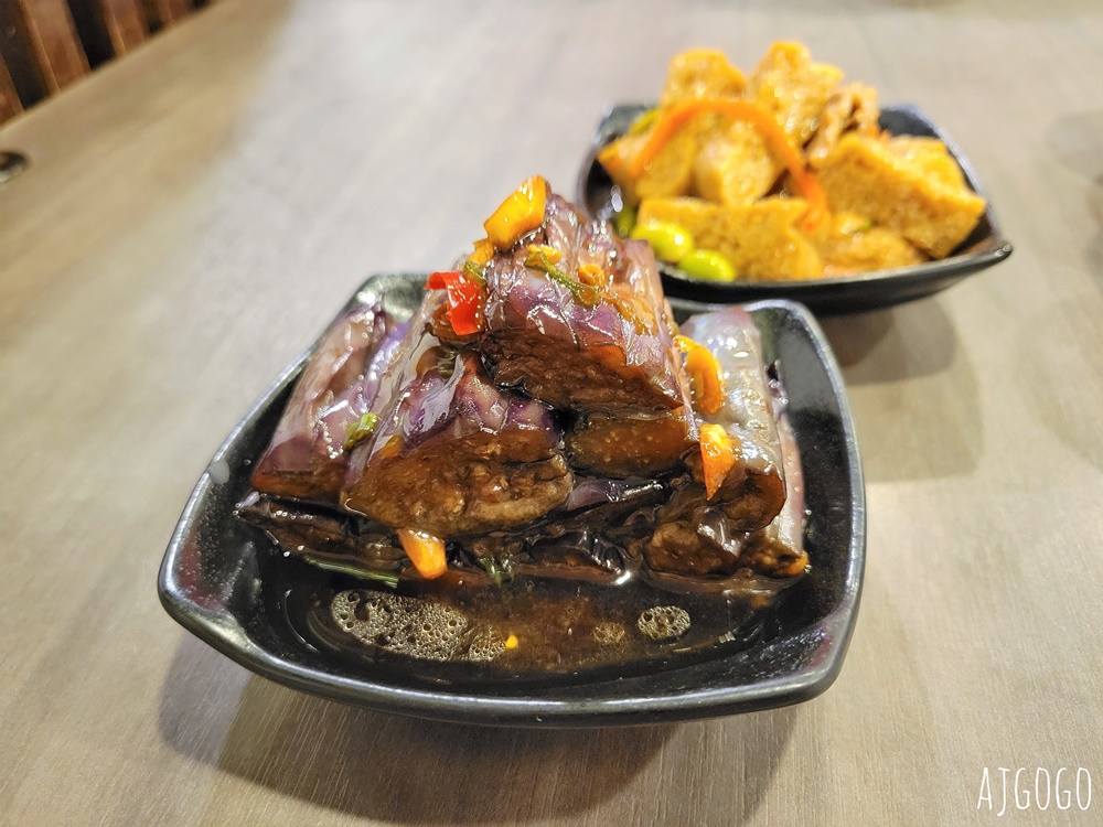 台北美食 犂園湯包館 台北巷弄內的小籠包名店 黃仁勳愛店