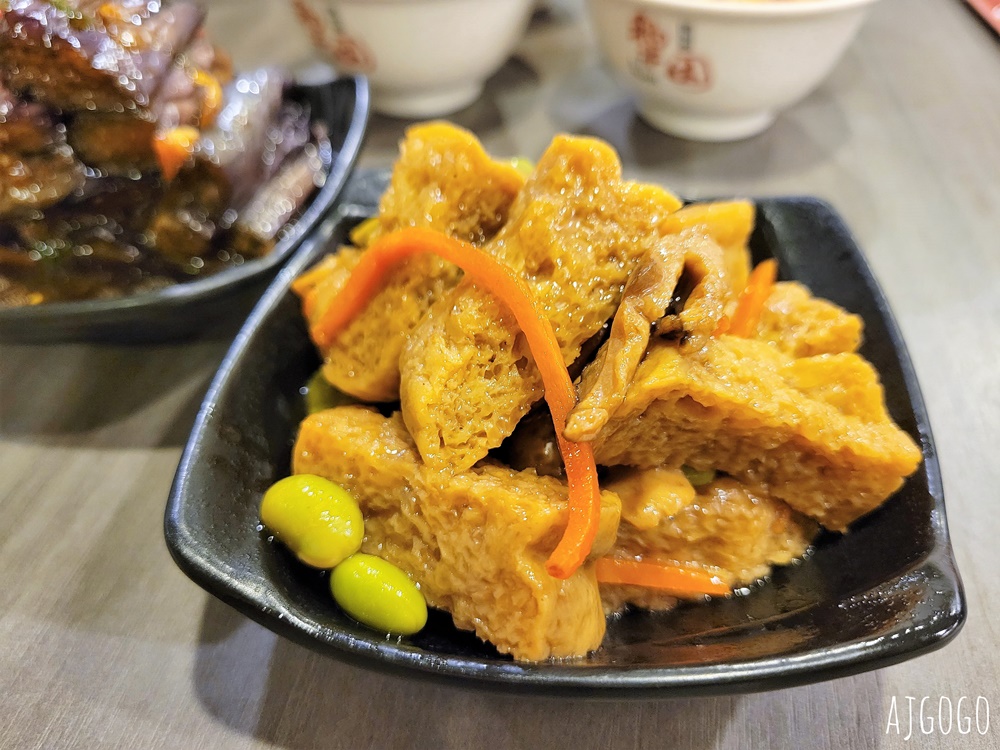 台北美食 犂園湯包館 台北巷弄內的小籠包名店 黃仁勳愛店
