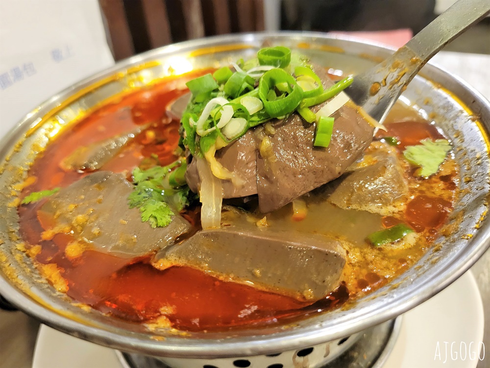 台北美食 犂園湯包館 台北巷弄內的小籠包名店 黃仁勳愛店