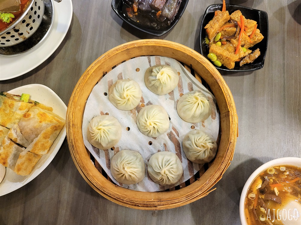 台北美食 犂園湯包館 台北巷弄內的小籠包名店 黃仁勳愛店