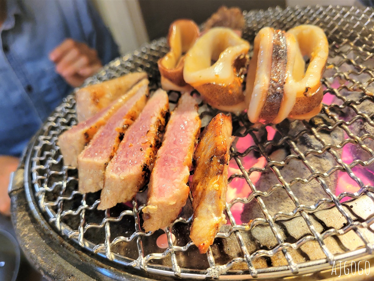桃園美食 嘴上功夫 嘴邊肉桃園店 碳火燒肉吃到飽 牛舌、牛五花、魷魚好吃 桃園餐廳推薦 @AJ的旅行地圖