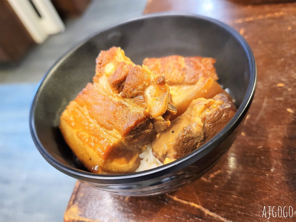 桃園美食 嘴上功夫 嘴邊肉桃園店 碳火燒肉吃到飽 牛舌、牛五花、魷魚好吃 桃園餐廳推薦