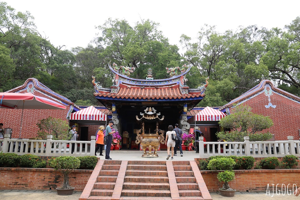 彰化景點 花壇虎山巖金針花海 觀音佛祖 每年4月底~6月中為賞花期