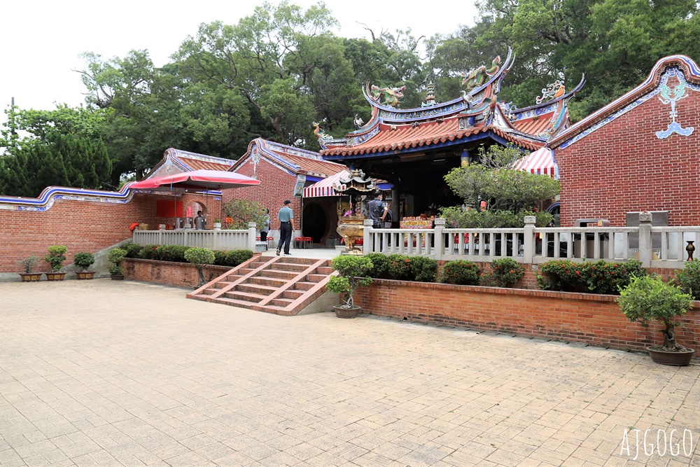 彰化景點 花壇虎山巖金針花海 觀音佛祖 每年4月底~6月中為賞花期