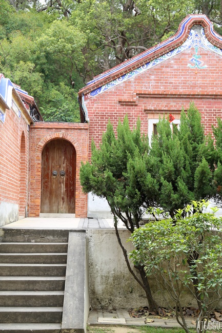 彰化景點 花壇虎山巖金針花海 觀音佛祖 每年4月底~6月中為賞花期