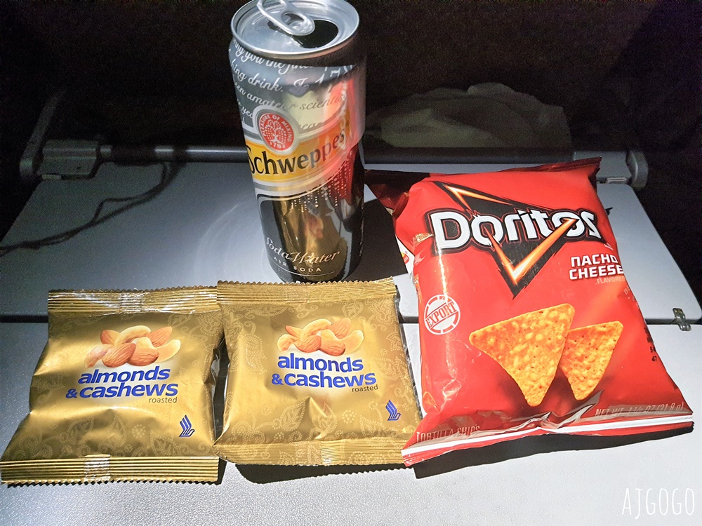 新加坡航空評價 蘇黎世-新加坡 A350-900經濟艙飛機餐 開箱SQ345