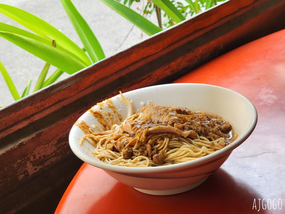 東港美食 阿扁飯湯 內關帝巷弄裡的好味道 麻醬麵、滷菜也好吃