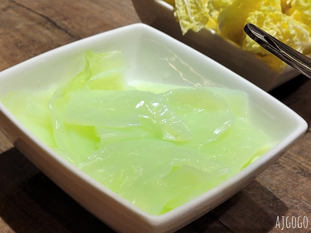 台北美食 八條老宅麻辣鍋二號店 台北麻辣鍋 牛胸肉必點 手工餃類也好吃