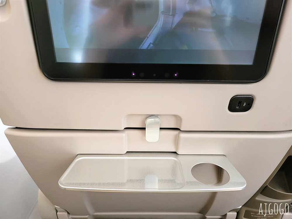 華航評價 台北桃園TPE-曼谷BKK A350豪華經濟艙飛機餐 開箱CI831