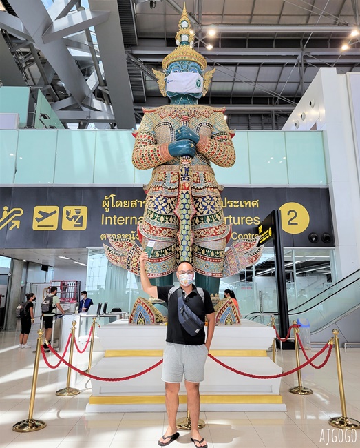 華航 曼谷-台北桃園 A350豪華經濟艙 飛機餐 開箱中華航空CI832