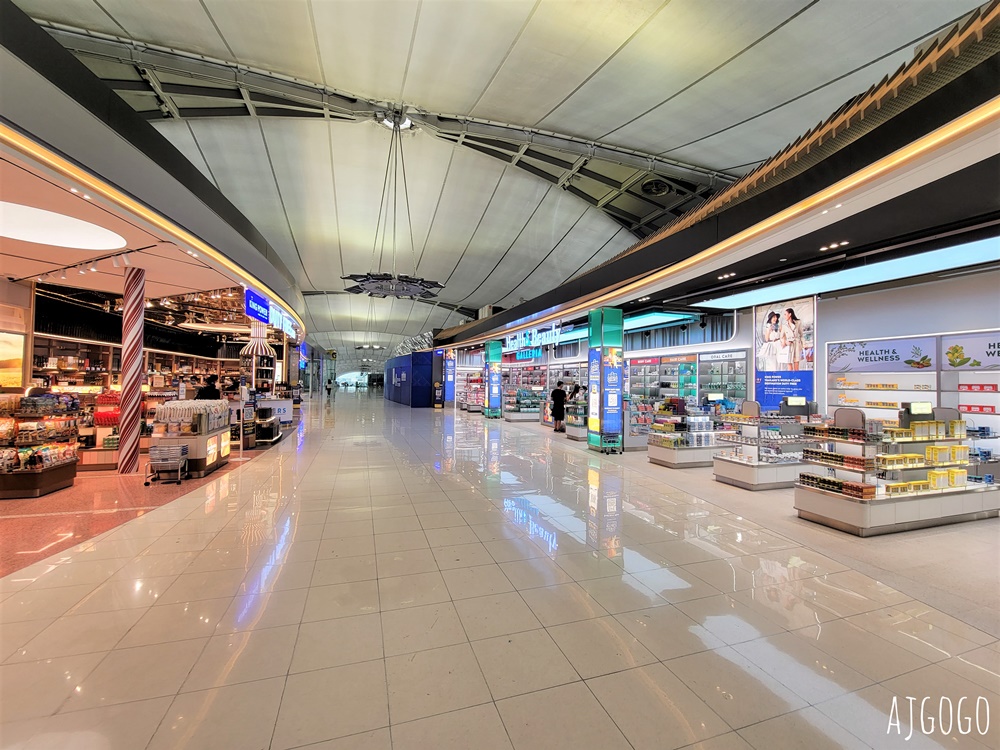 華航 曼谷-台北桃園 A350豪華經濟艙 飛機餐 開箱中華航空CI832