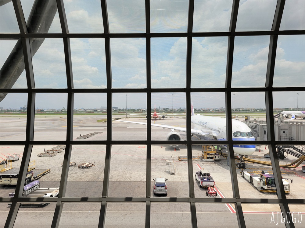 華航 曼谷-台北桃園 A350豪華經濟艙 飛機餐 開箱中華航空CI832