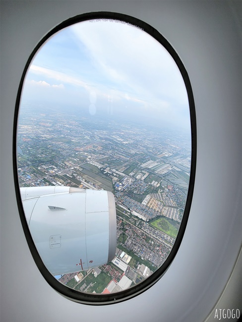華航 曼谷-台北桃園 A350豪華經濟艙 飛機餐 開箱中華航空CI832