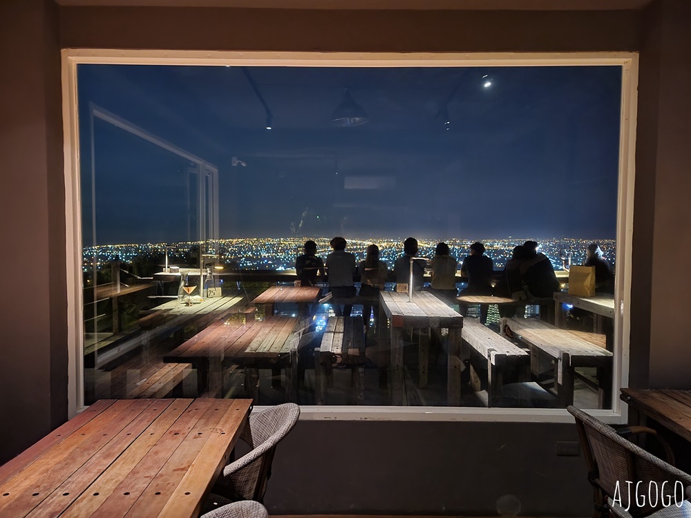 宜蘭美食 空ㄟ農場 礁溪景觀餐廳 百萬夜景很美 接駁車、停車場