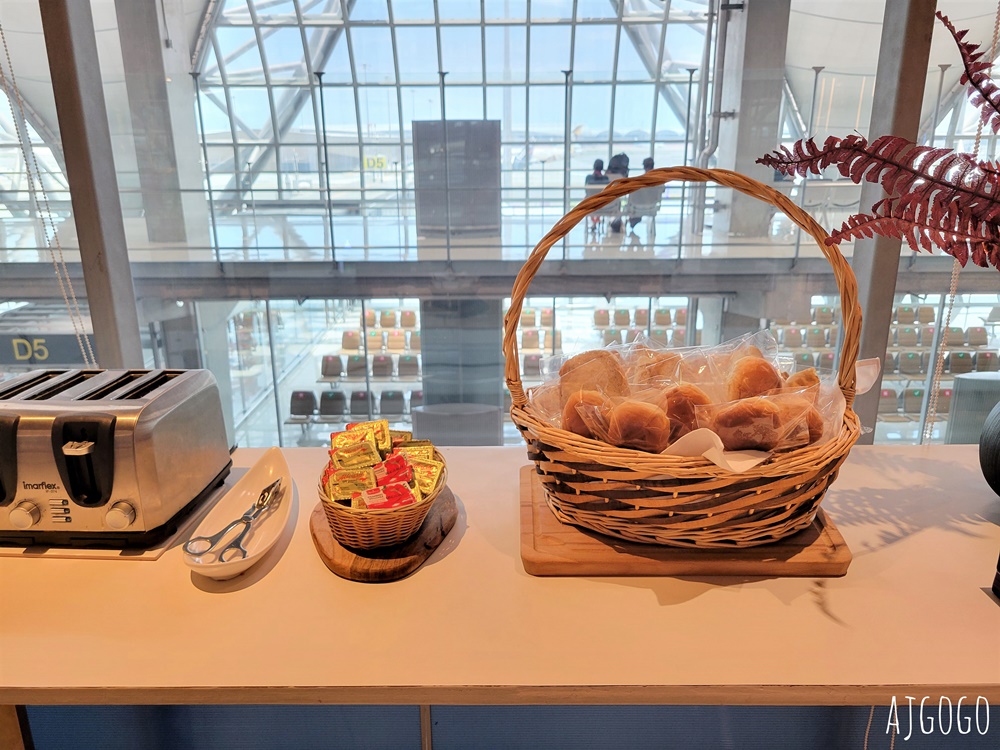 曼谷機場貴賓室 Miracle First Class Lounge D區貴賓室 有淋浴間 素旺納普機場BKK 曼谷機場貴賓室 Miracle First Class Lounge D區貴賓室 有淋浴間 素旺納普機場BKK