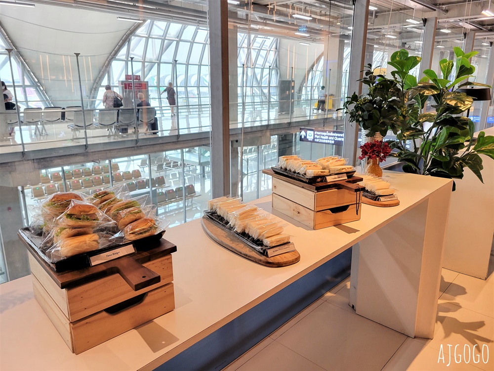 曼谷機場貴賓室 Miracle First Class Lounge D區貴賓室 有淋浴間 素旺納普機場BKK