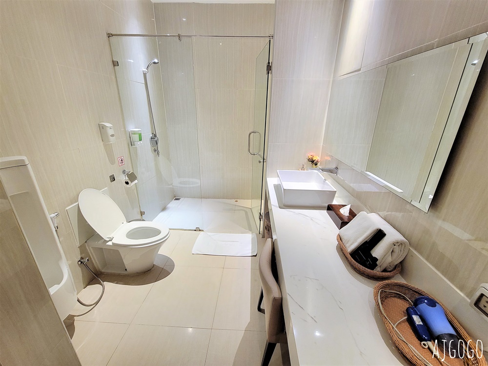 曼谷機場貴賓室 Miracle First Class Lounge D區貴賓室 有淋浴間 素旺納普機場BKK