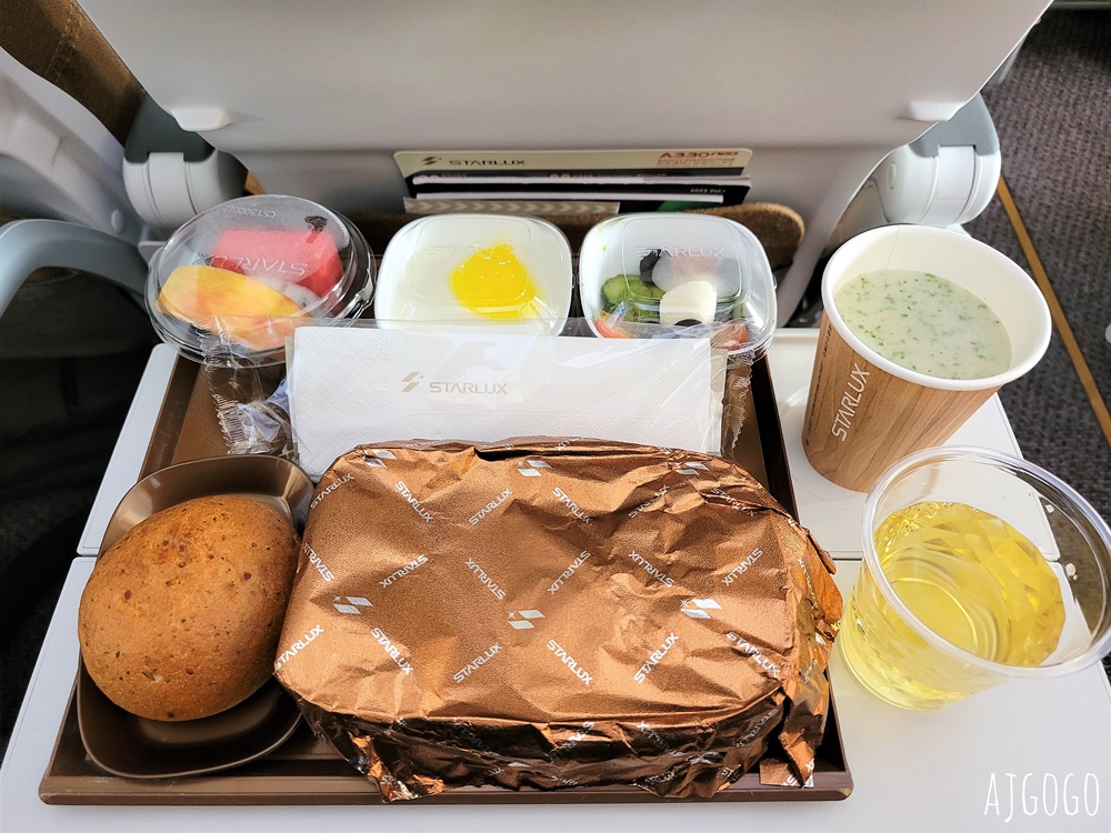 星宇航空 曼谷BKK-桃園TPE A330經濟艙飛機餐 開箱JX742