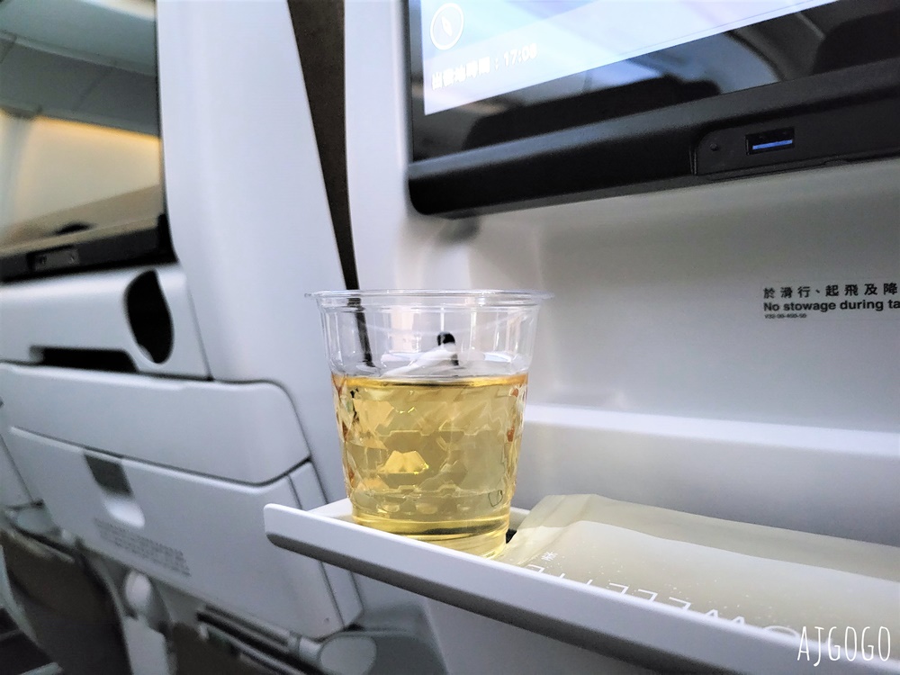 星宇航空 曼谷BKK-桃園TPE A330經濟艙飛機餐 開箱JX742