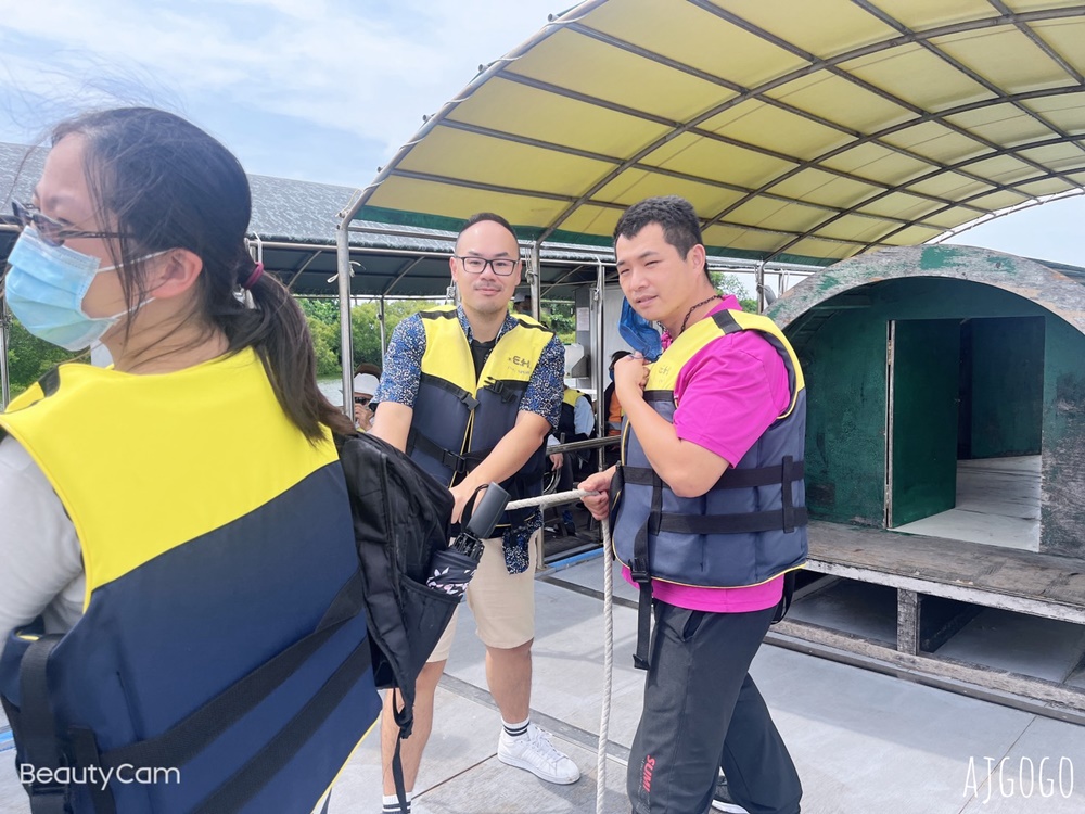 台南景點 台江漁樂園 台灣版亞馬遜河 搭船遊台江近距離看紅樹林