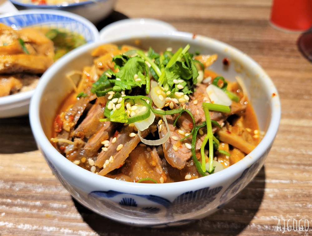 台北美食 忠青商行 捷運善導寺站美食 蝦仁飯、滷味、炸排骨是招牌菜色