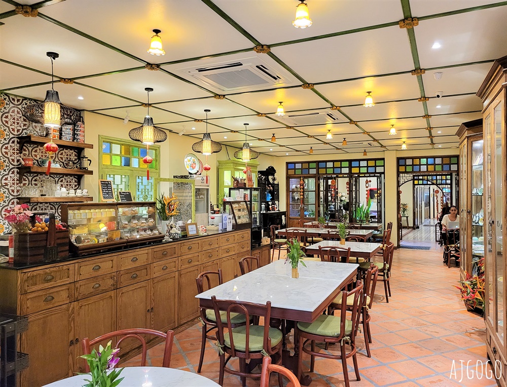 2026泰國旅遊 普吉島住宿 哇嗚畫廊精品飯店 早餐 住進百年歷史老宅博物館