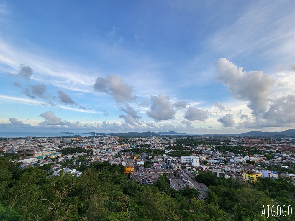 普吉島旅遊 普吉鎮後山觀景台 瑯山觀景點 Khao Rang 可遠眺海灣與普吉市區的小山丘