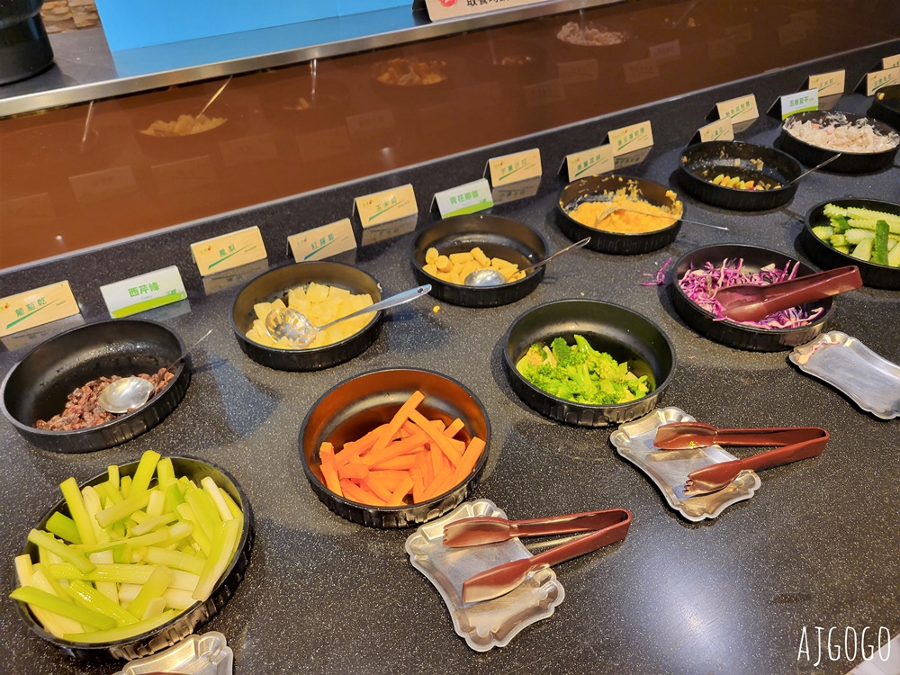 已歇業 南港必勝客歡樂吧 Pizza、烤雞、生菜沙拉吃到飽 平日晚餐
