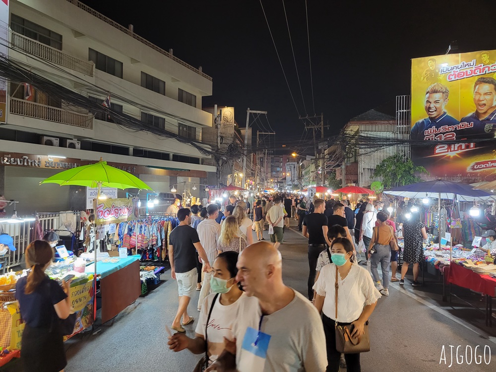 2026清邁自由行 周六夜市 Wua Lai Walking Street 古城外的觀光市集 文創商品多