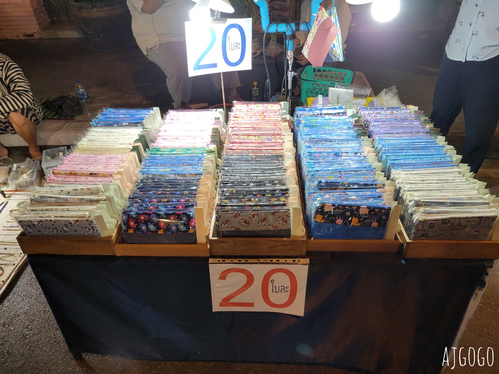 2026清邁自由行 周六夜市 Wua Lai Walking Street 古城外的觀光市集 文創商品多