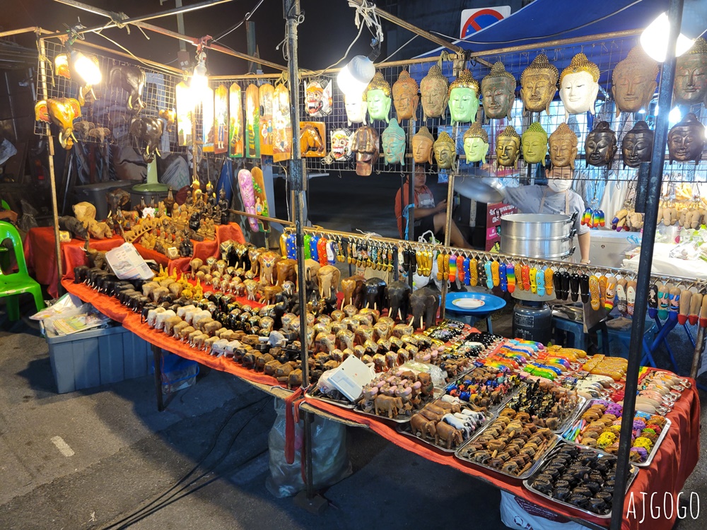 2026清邁自由行 周六夜市 Wua Lai Walking Street 古城外的觀光市集 文創商品多
